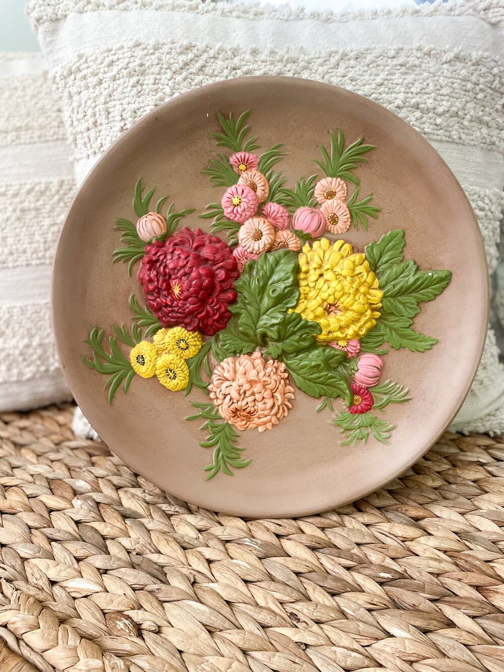 Vintage 70’s Handpainted Chalkware Floral Decorative Plate Cottagecore Farmhouse